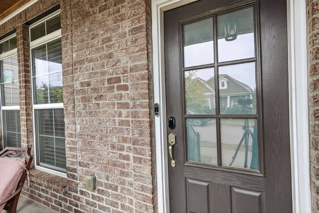 4063 Liberton Way - Photo 5 of 49