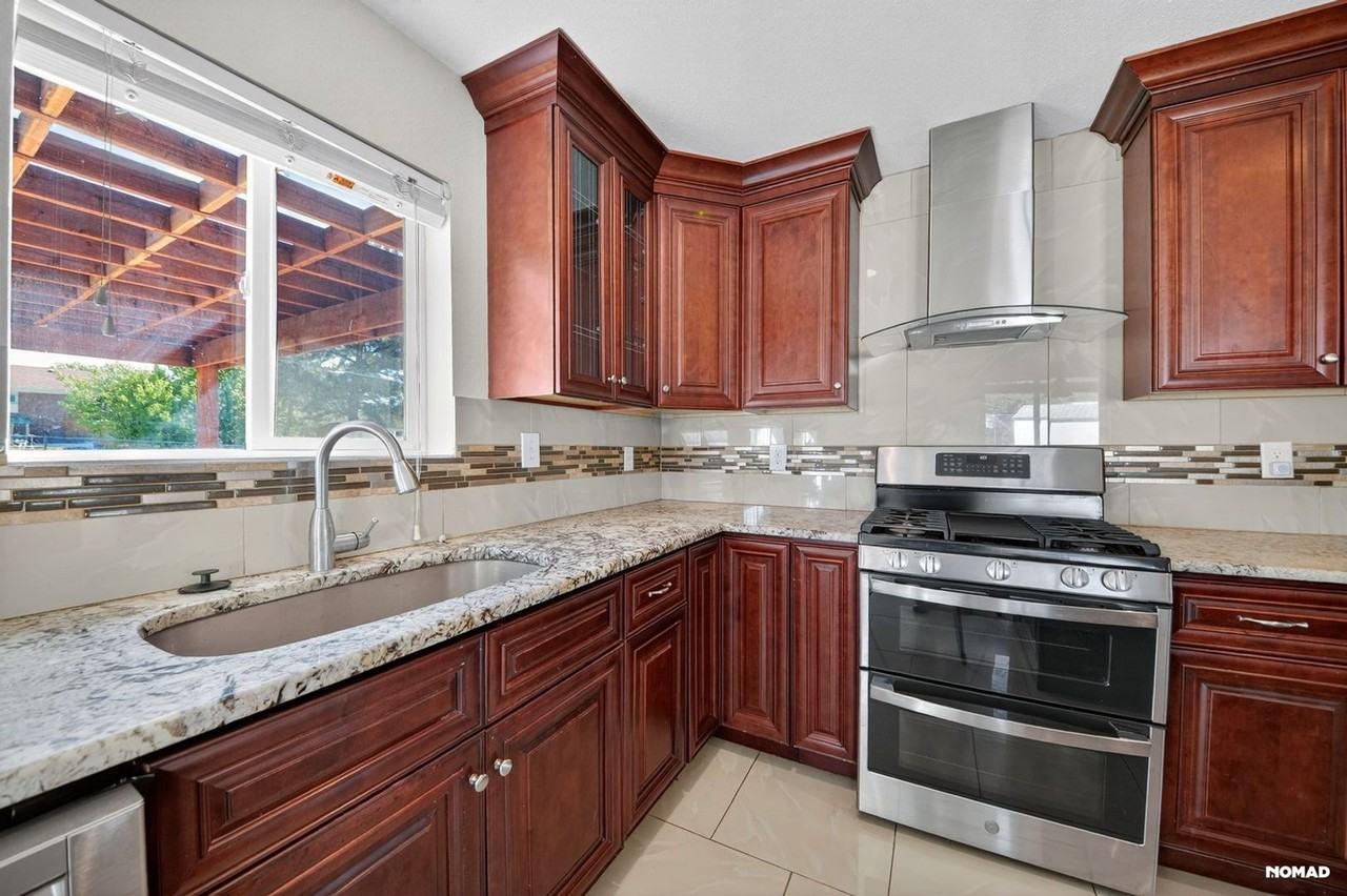 7882 Elder Cir - Photo 6 of 30