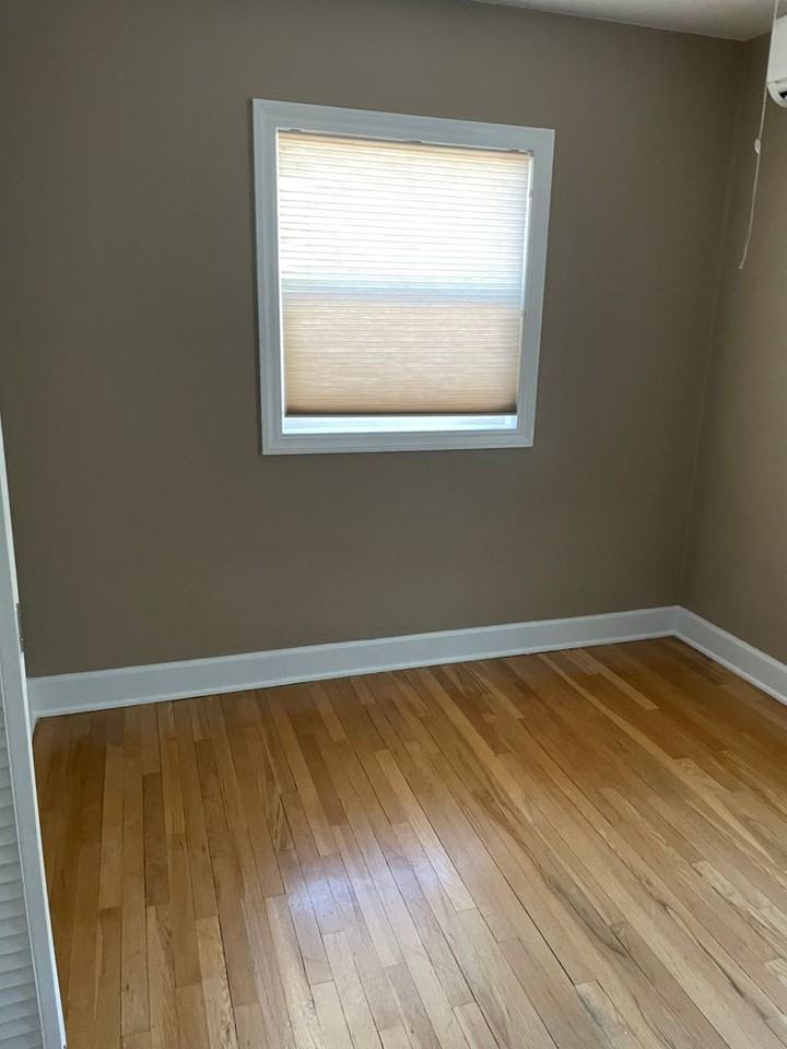 941 Highland Dr - Photo 4 of 5