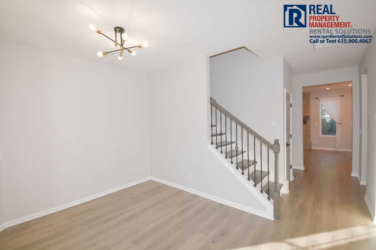 3225 Brookberry Ln - Photo 3 of 24