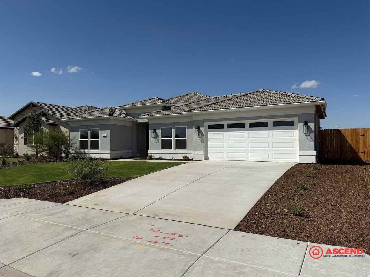 11212 Alcazar Ave - Photo 2 of 14