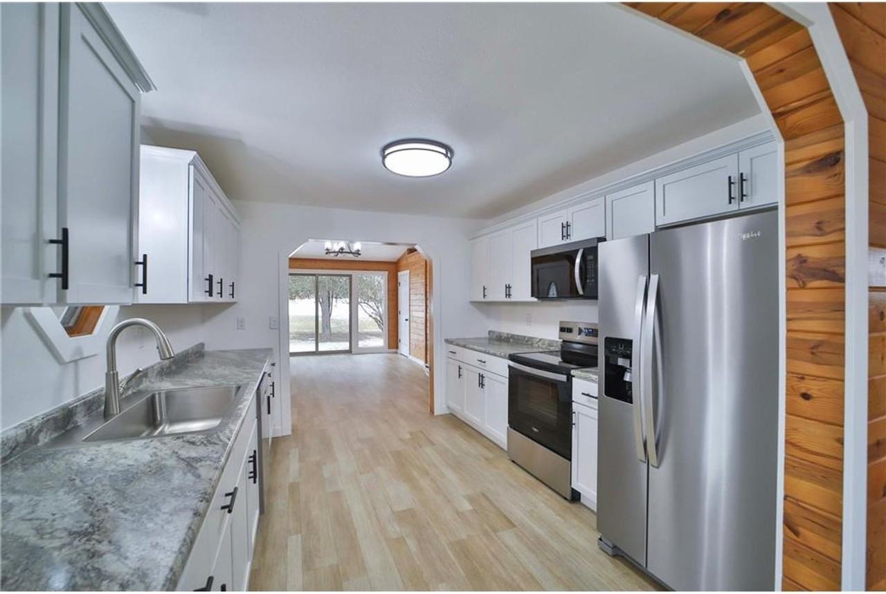 12817 County Road 10 - Photo 3 of 28