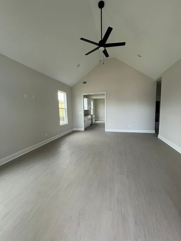 102 Bennett St - Photo 2 of 28