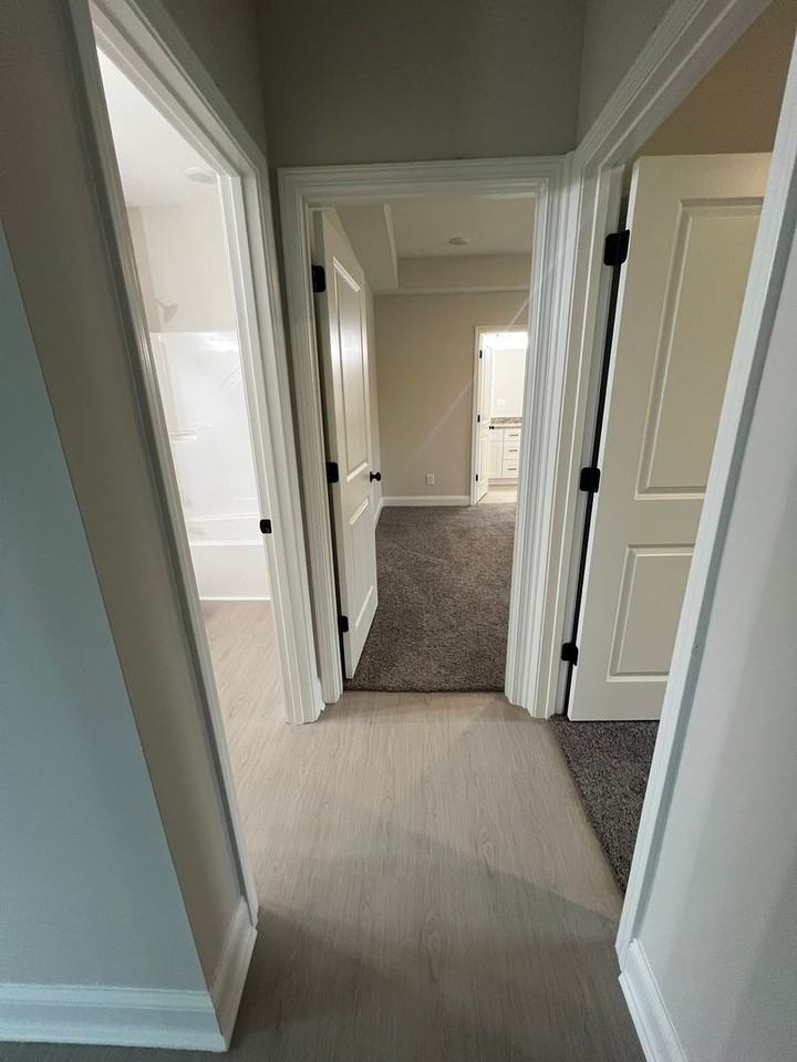 102 Bennett St - Photo 7 of 28