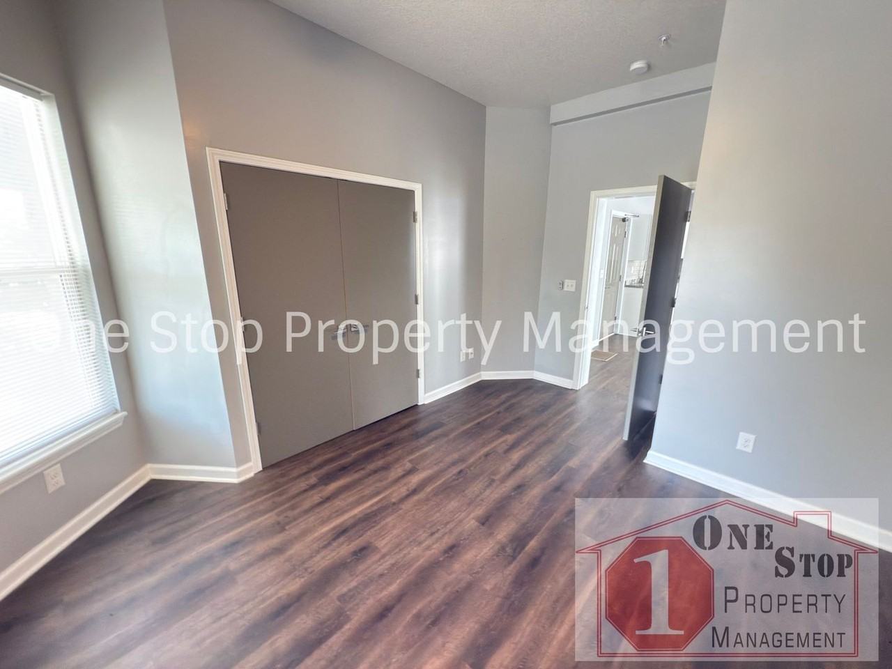 3433 The Paseo - Photo 7 of 10