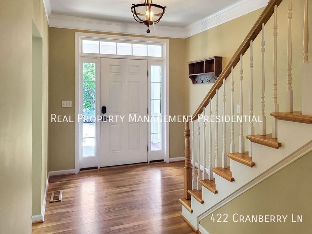 422 Cranberry Ln - Photo 2 of 31