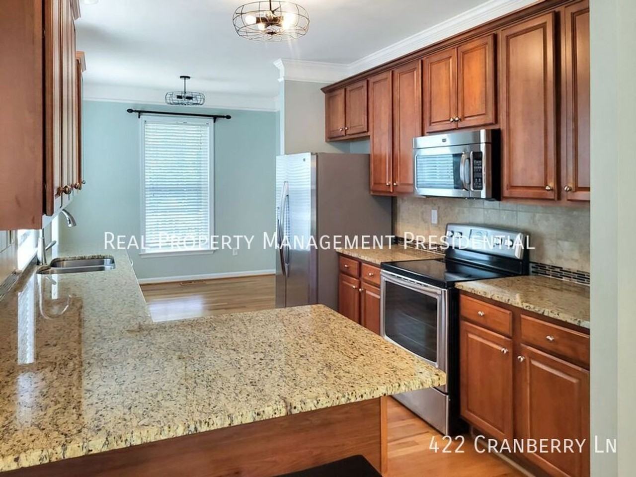 422 Cranberry Ln - Photo 7 of 31