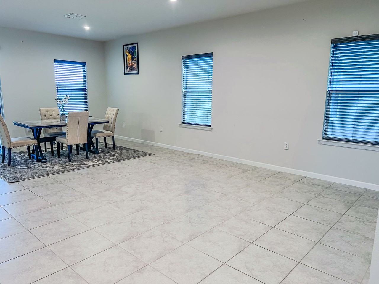 5522 Bonn Way - Photo 5 of 27