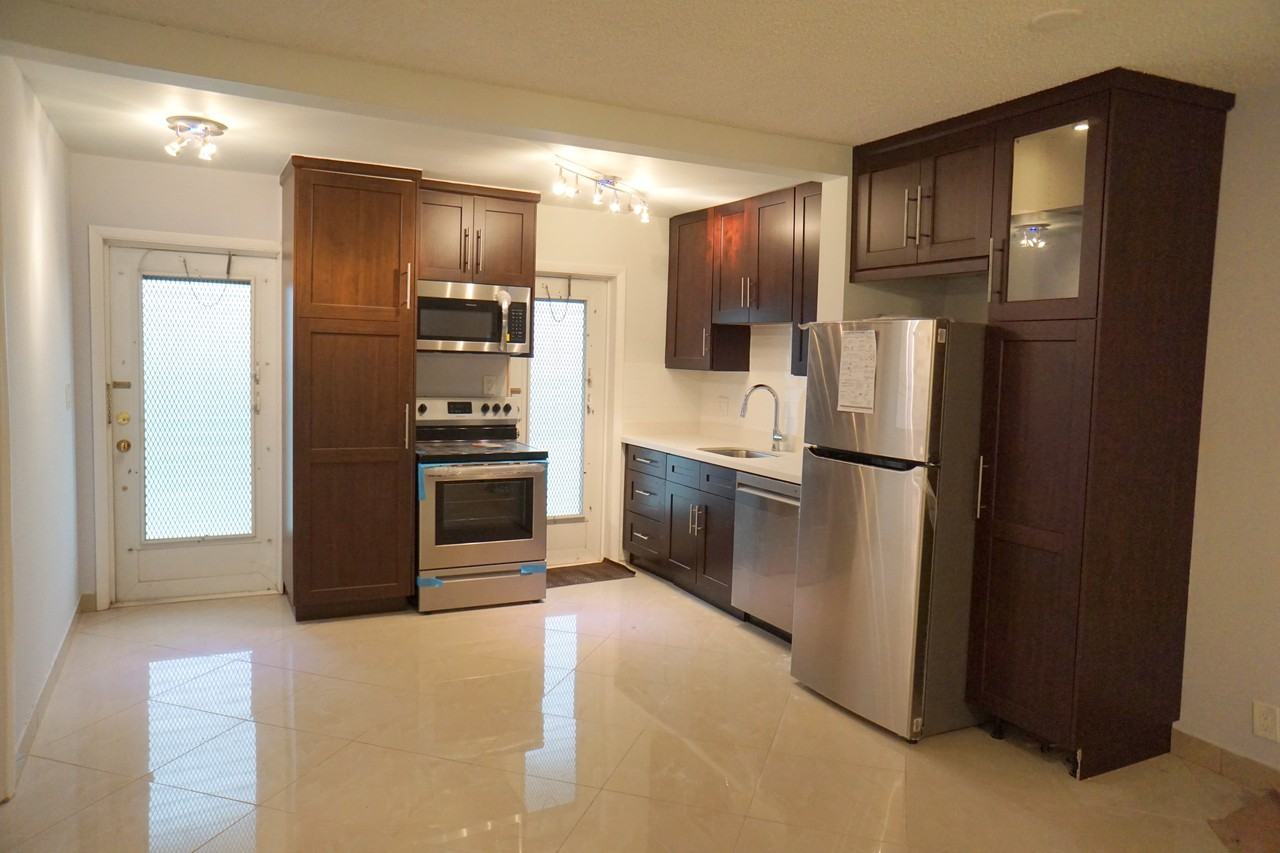 201 South Golf Boulevard #2004 - Photo 6 of 20