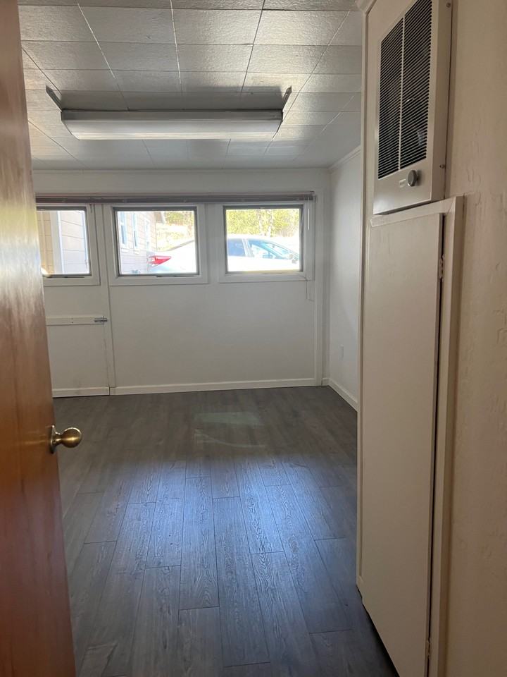 863 Atherton Avenue #NA - Photo 6 of 13