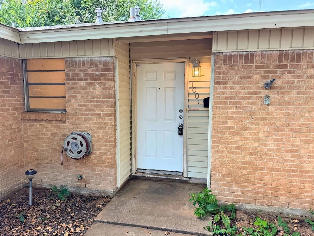 1001 W Beverly Loop #NA - Photo 2 of 29