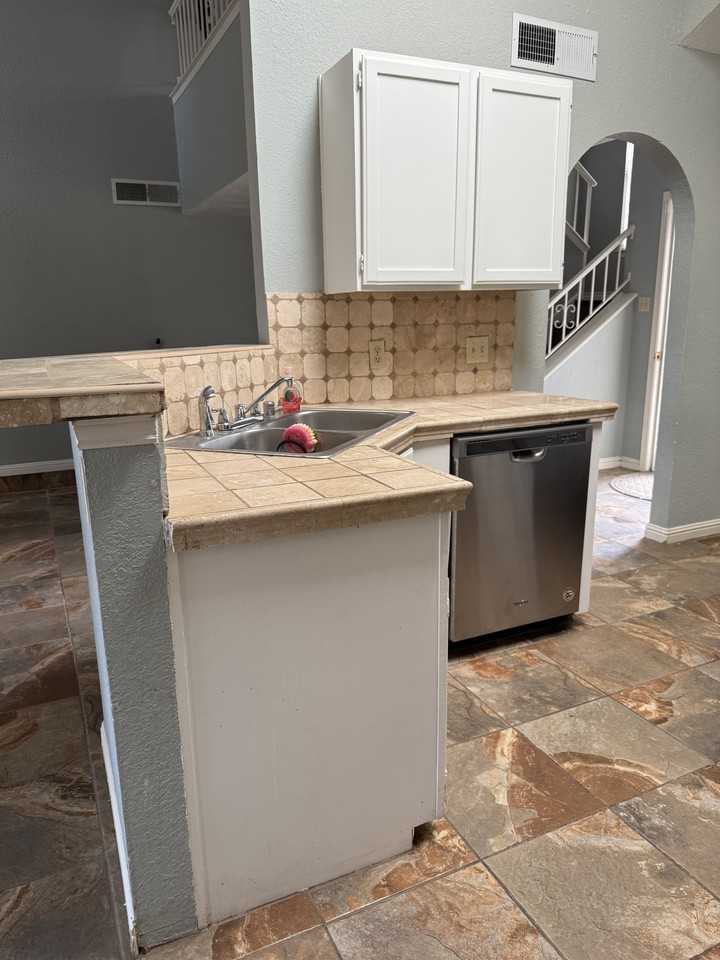 11482 Joe Watson Ct #NA - Photo 2 of 25