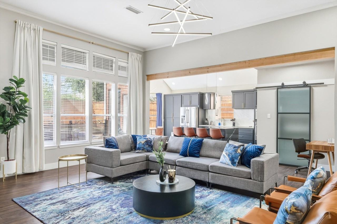 5709 Courtney Cir #NA - Photo 4 of 47