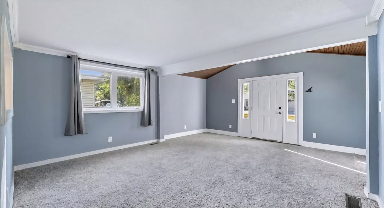 1219 Lawn Ave #NA - Photo 7 of 17
