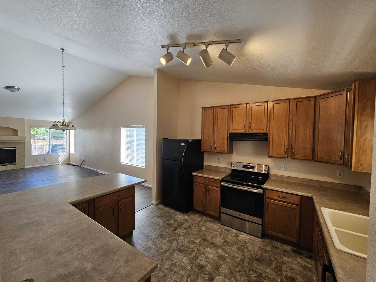 5723 Prairie Cir #NA - Photo 2 of 17