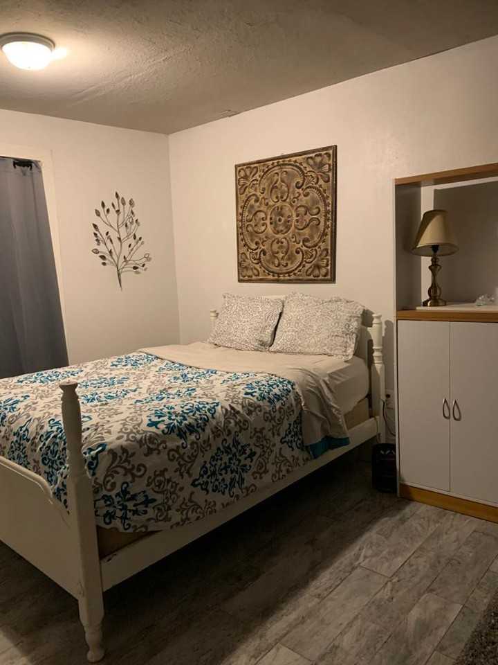 201 W Cowden Ave - Photo 6 of 26