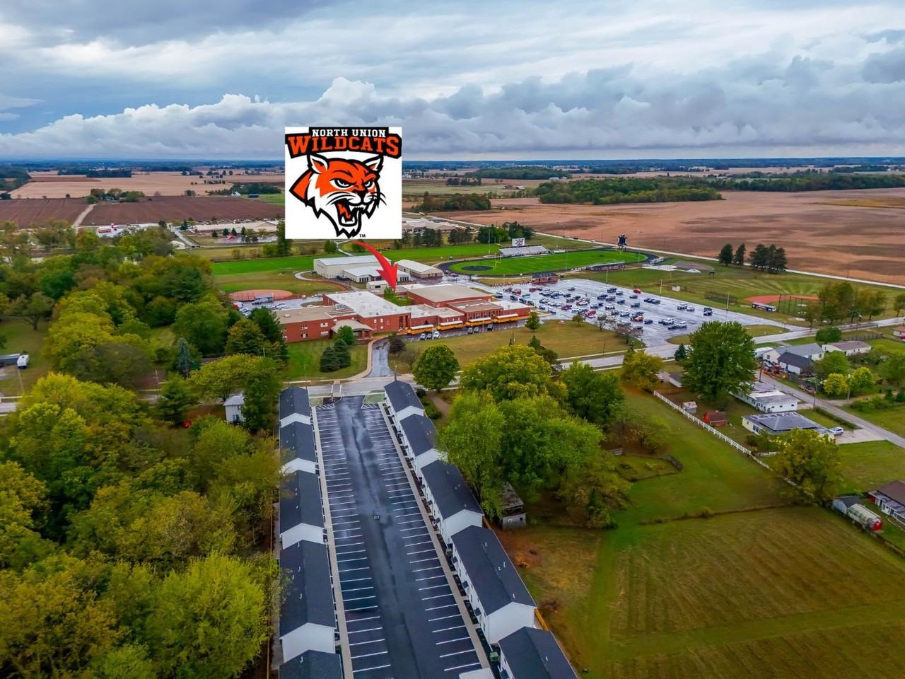 382 E North Franklin St - Photo 3 of 20