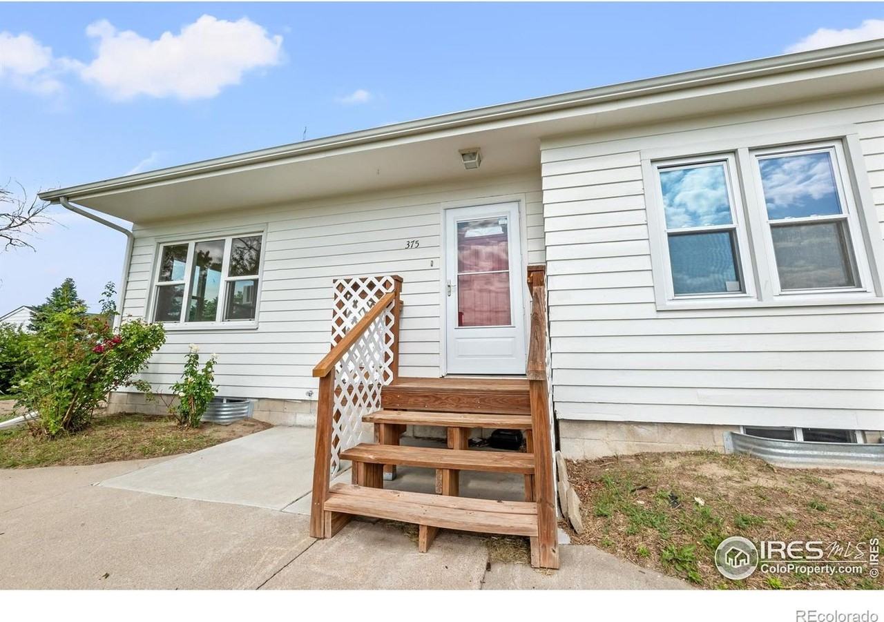 375 S Cedar Ave - Photo 2 of 33