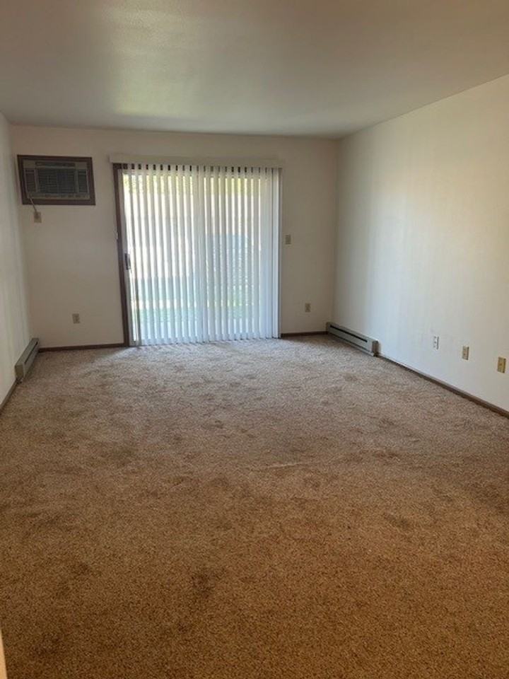 Lakewood Apartments - Photo 6 of 42