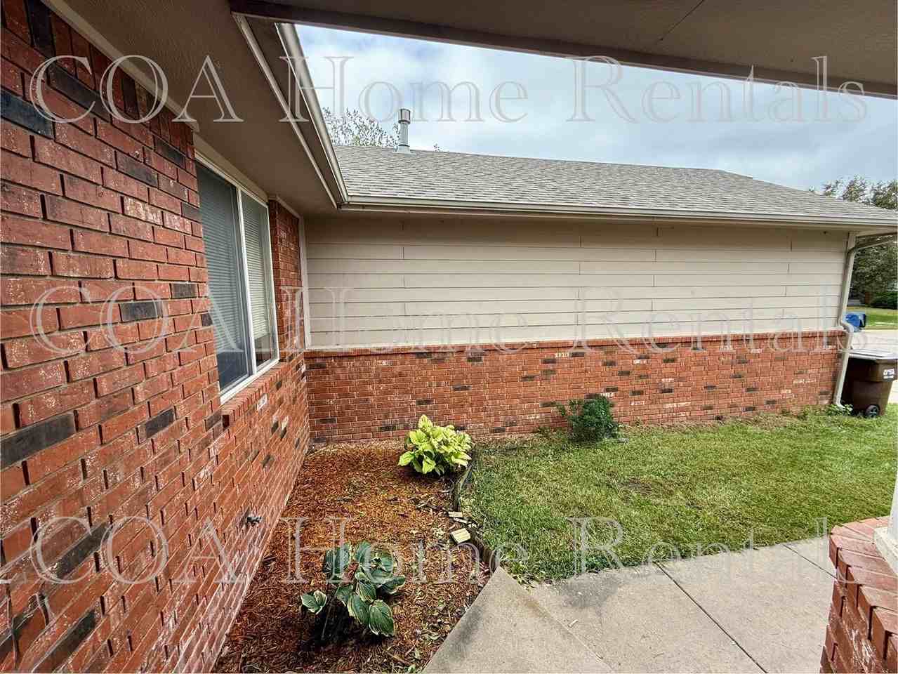 7505 West Cornelison Circle - Photo 2 of 24