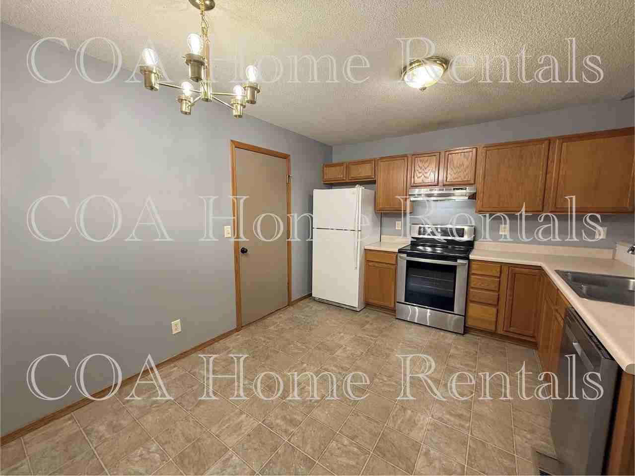 7505 West Cornelison Circle - Photo 6 of 24