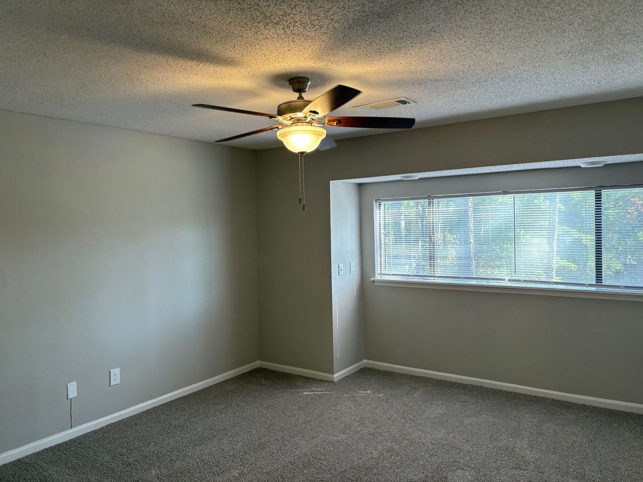 The Domain on Donahue - Photo 2 of 15