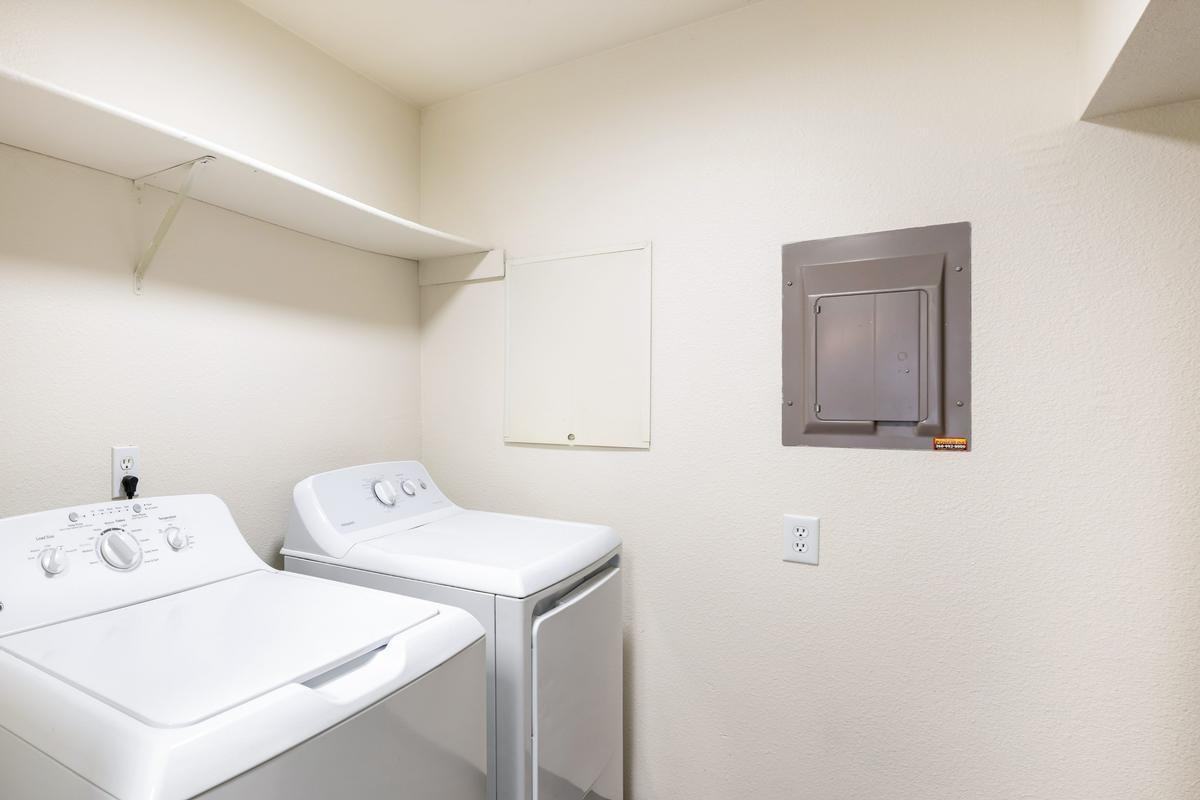 16506 Se 29th St - Photo 4 of 23