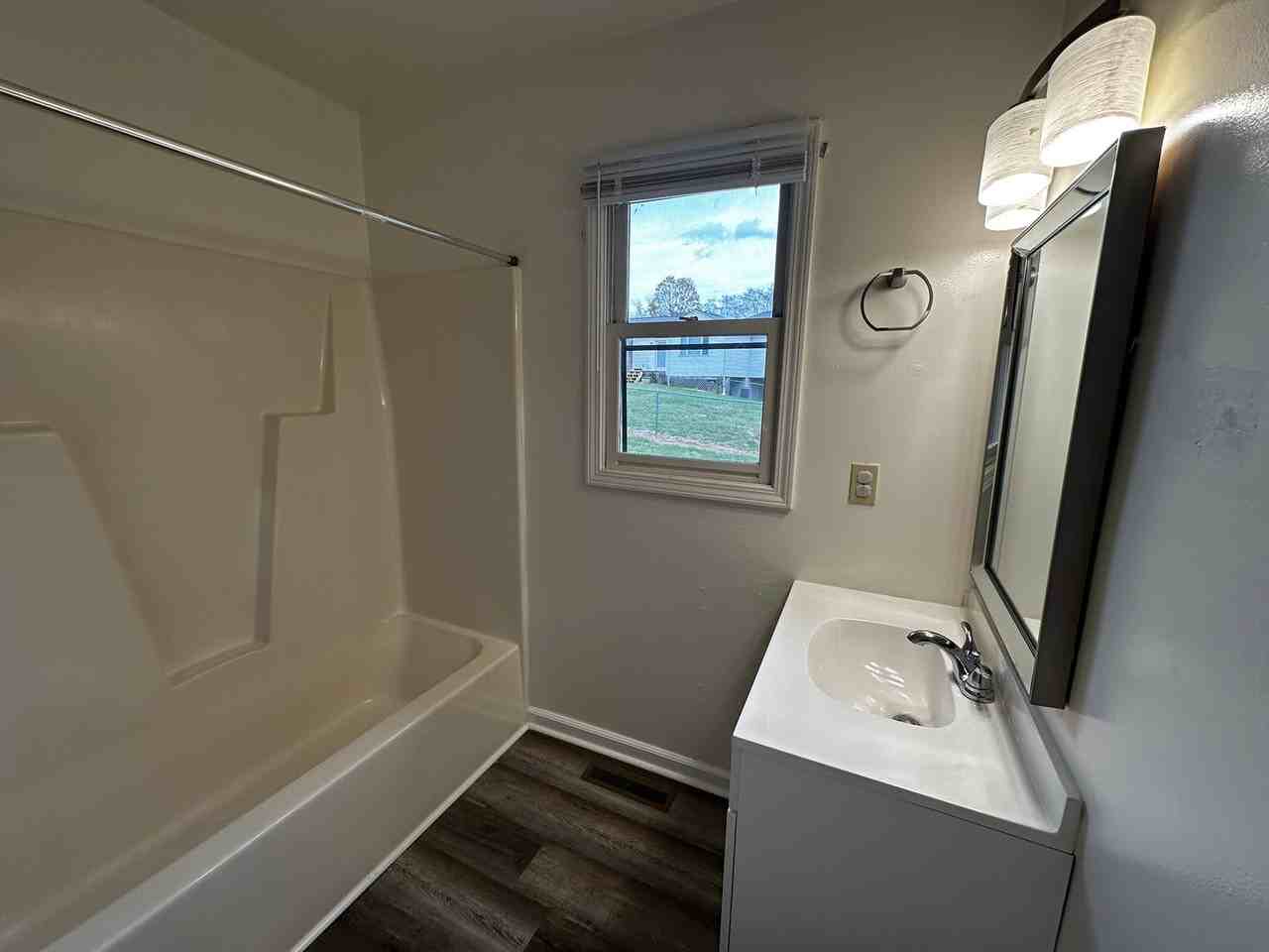 1495 Sandy Cir - Photo 7 of 12