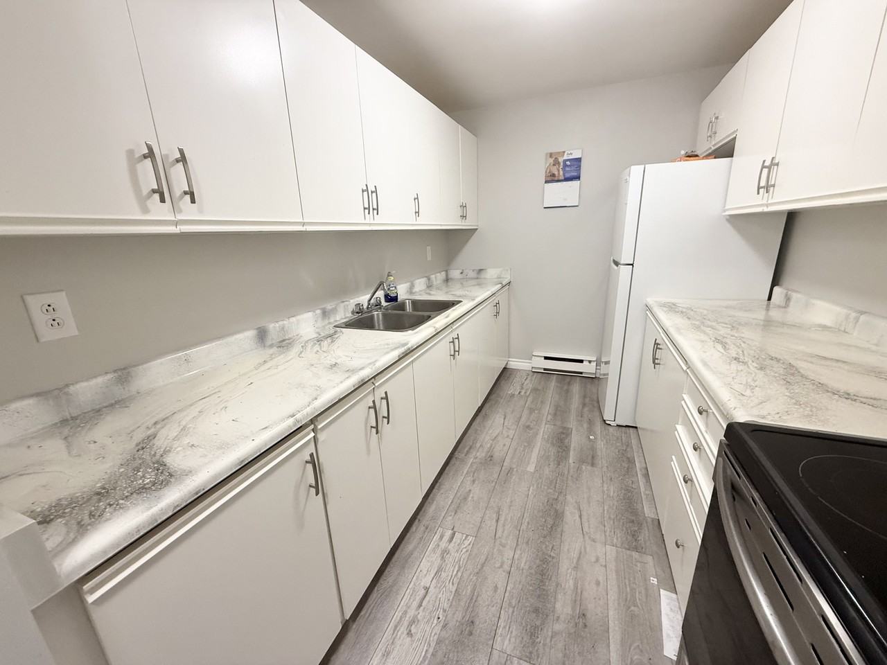 140 Park Ave E #406 - Photo 2 of 11