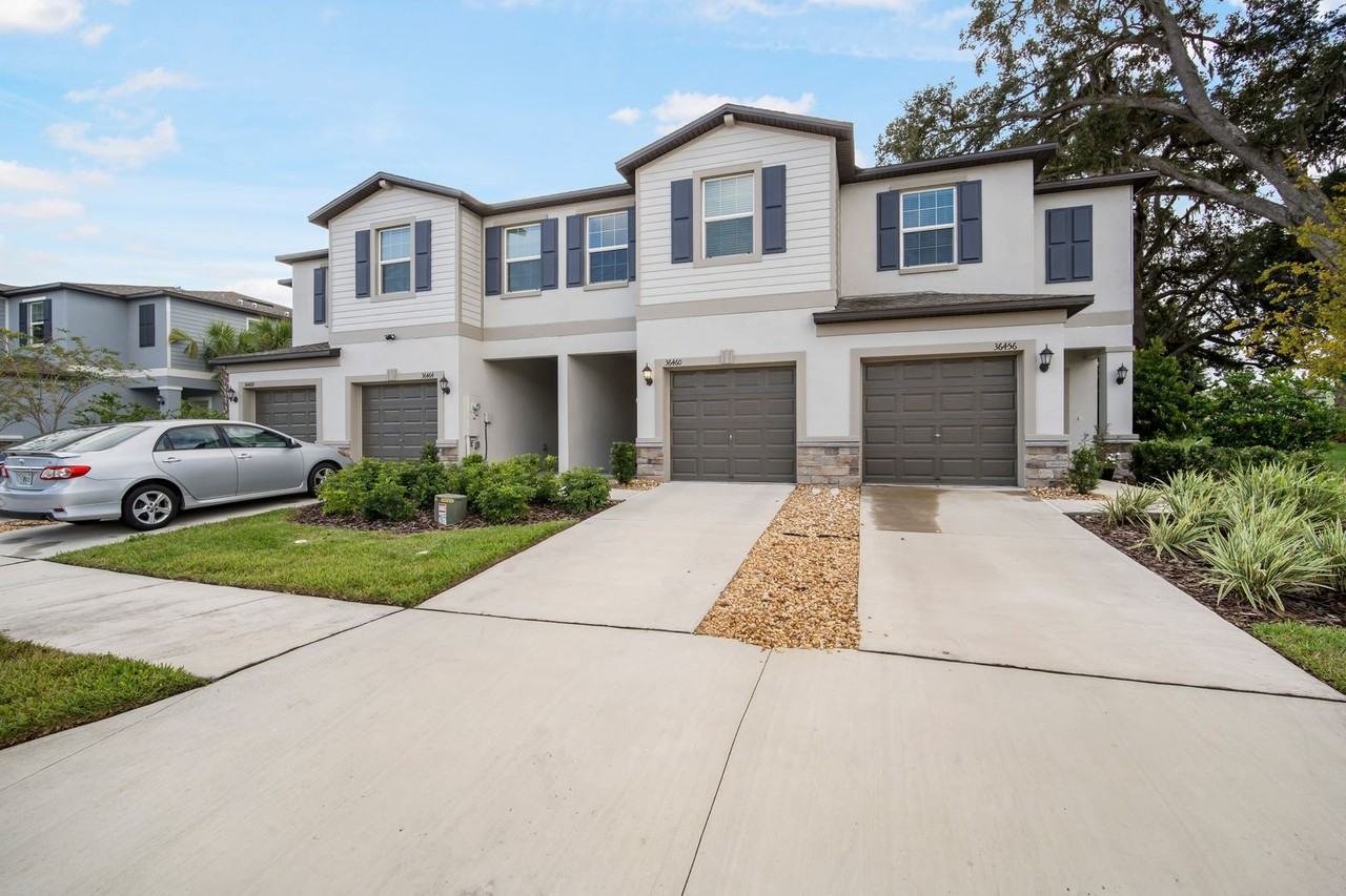 36460 Well Hill Way - Photo 2 of 26