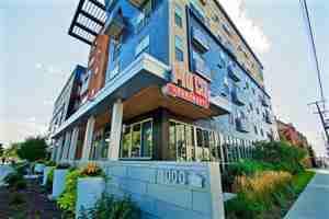 featured image of 1000 University Ave Se