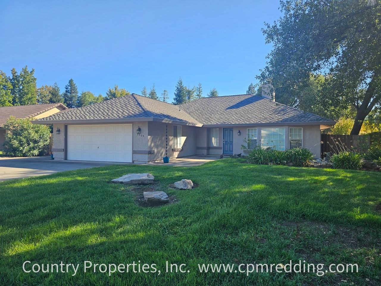 2323 Castlewood Dr - Photo 2 of 38