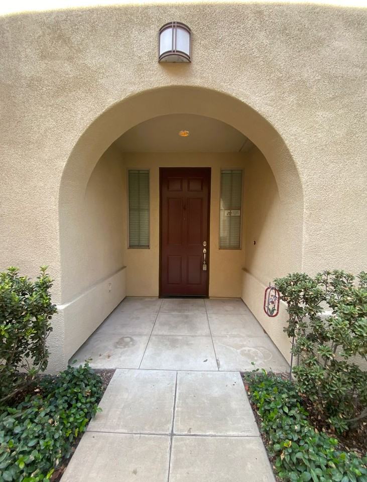 12446 Canal Dr - Photo 2 of 37