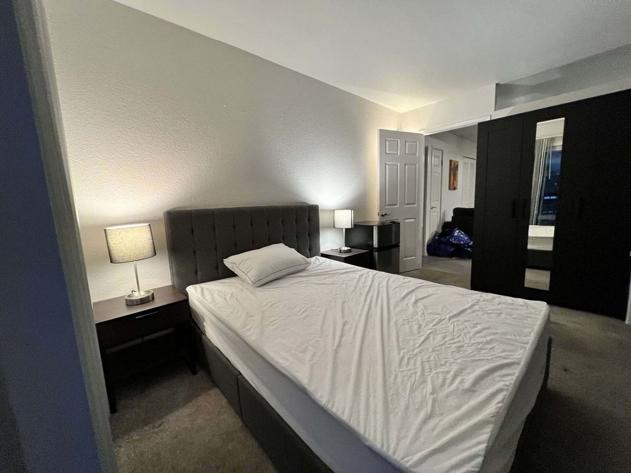 Ecco Toluca Hills - Photo 3 of 50