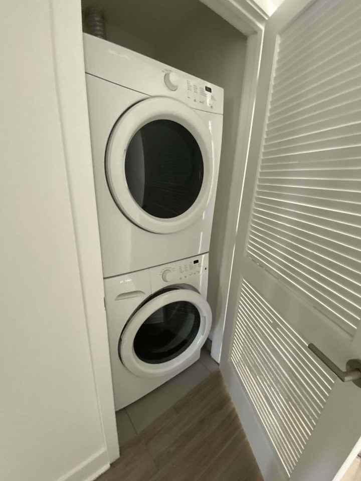 Ecco Hudson - Photo 7 of 10