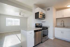 featured image of 639 E Lee St