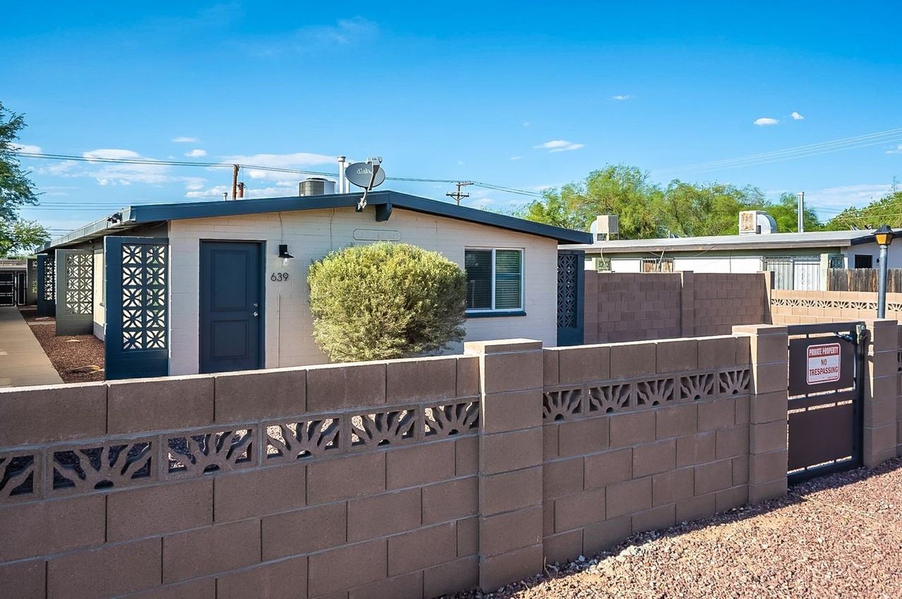 639-643 E. Lee St. ( 639, 641, 643 ) - Photo 6 of 33