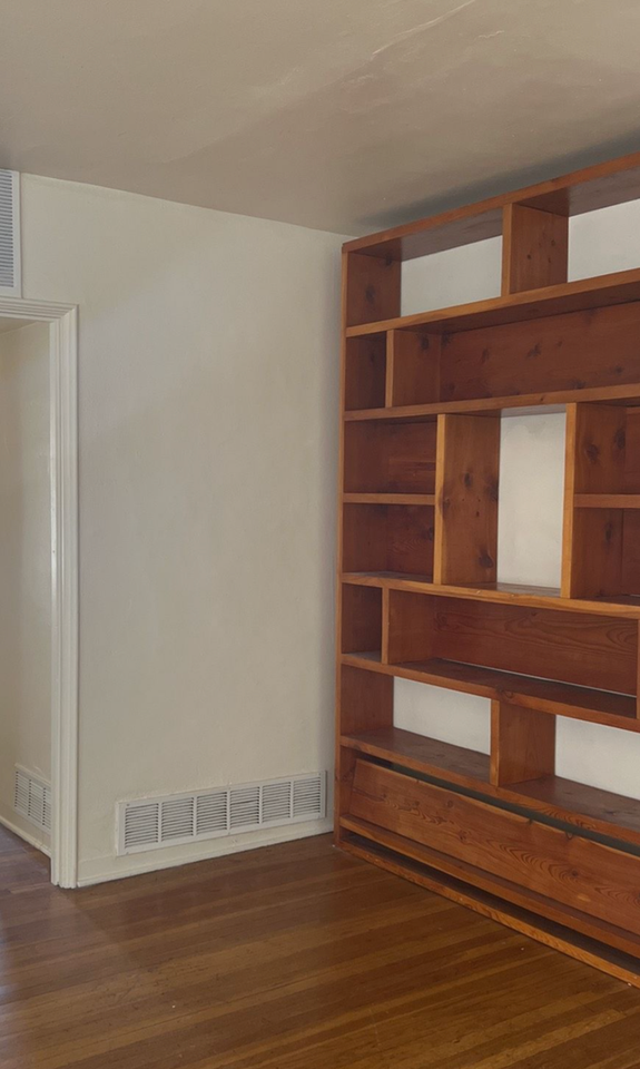 1315 N. Mountain Ave. - Photo 7 of 11