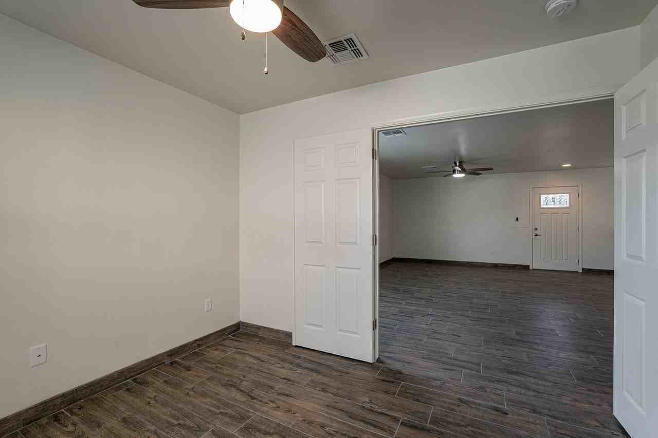 1716 E. 7th St. - Photo 7 of 31