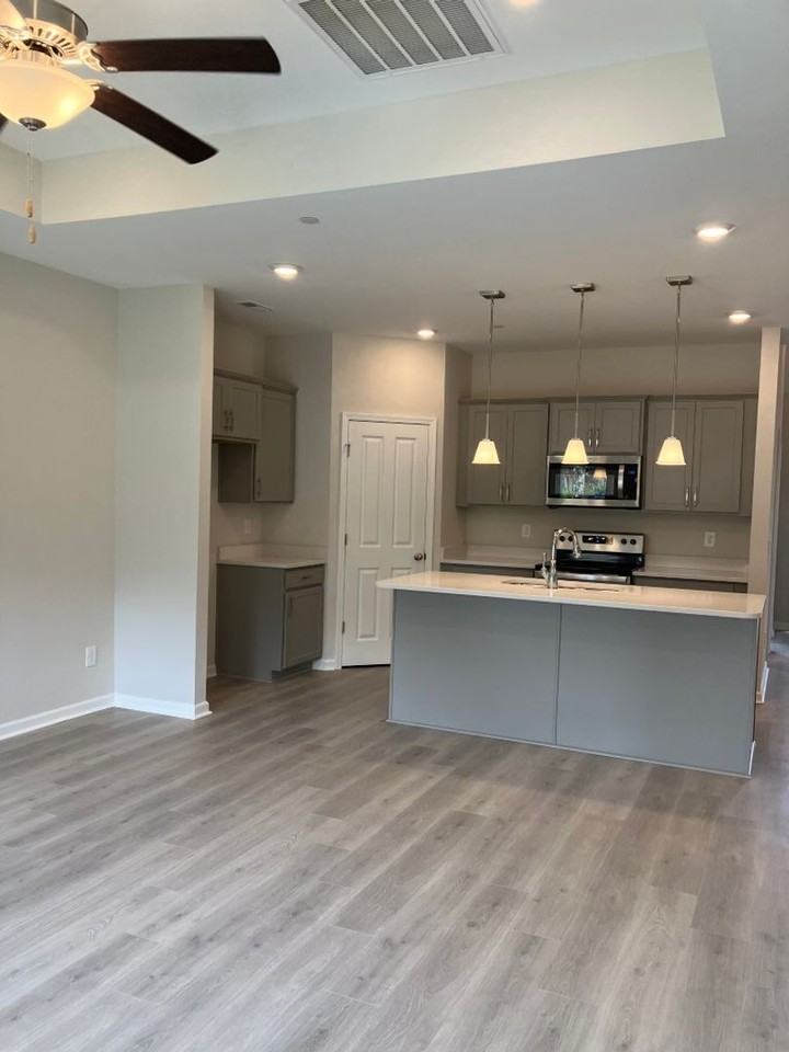 7702 Fernvale Springs Cir - Photo 3 of 18