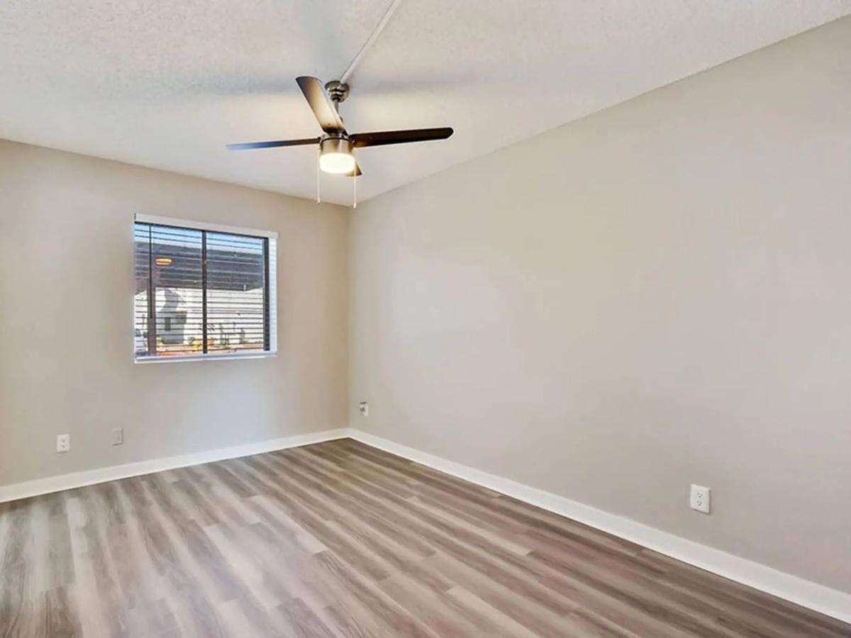 214 N Gilbert Rd - Photo 3 of 19