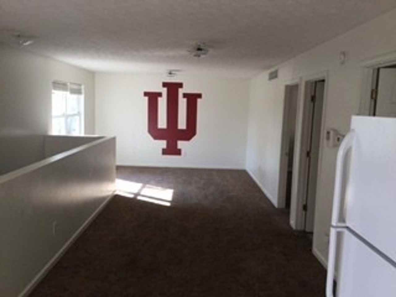 1201 N Woodburn Ave - Photo 3 of 7