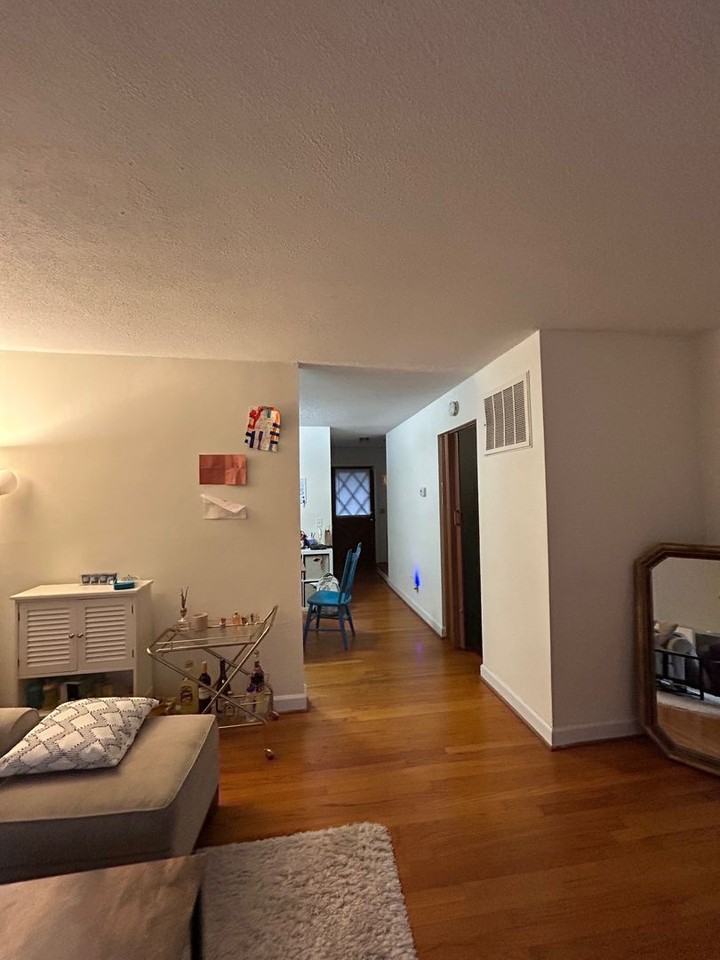 205 Sunrise Ln - Photo 3 of 26