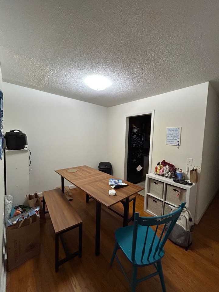 205 Sunrise Ln - Photo 4 of 26