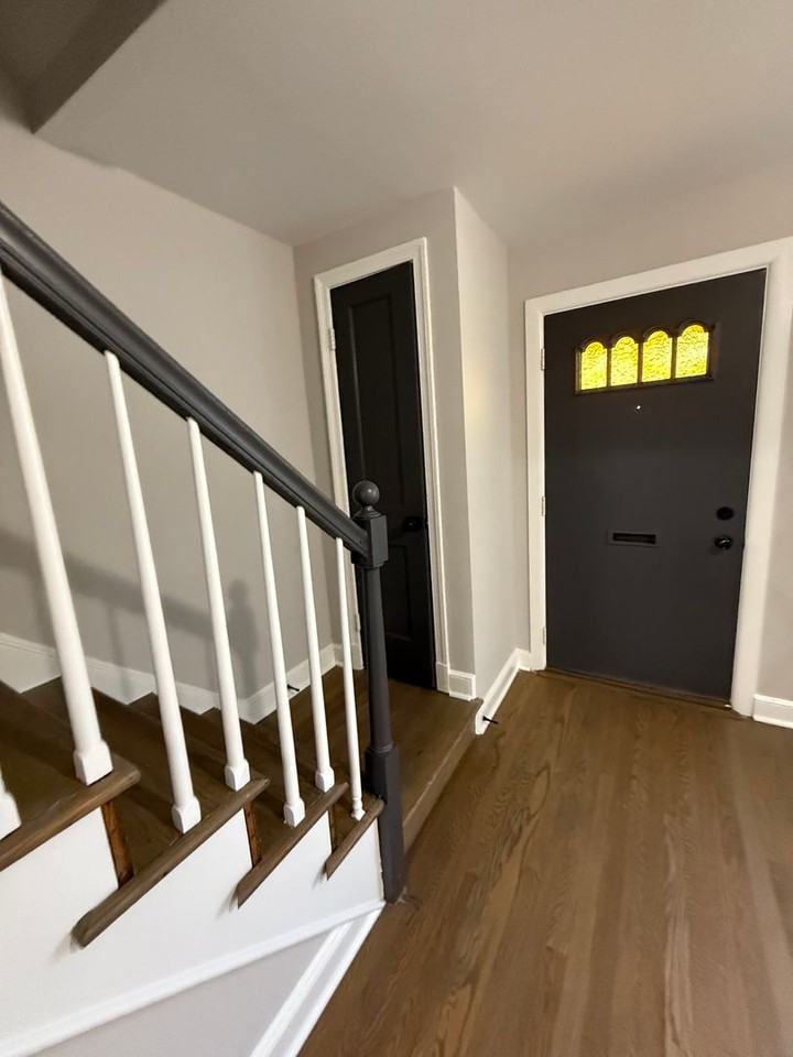 935 E 41st St - Photo 3 of 25