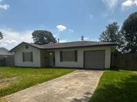 featured image of 1401 Lamar Ave