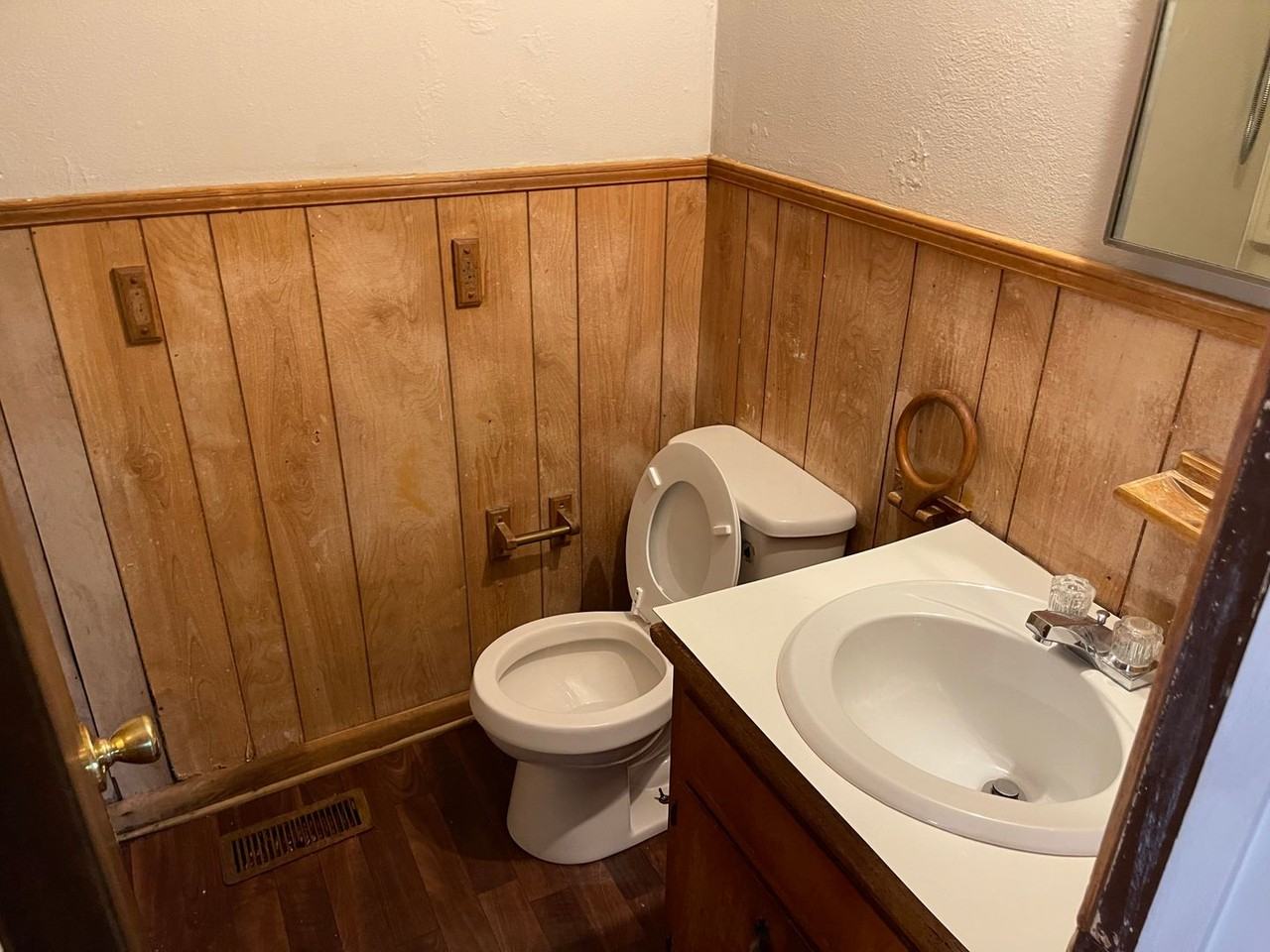 220 Vero Ct - Photo 7 of 10