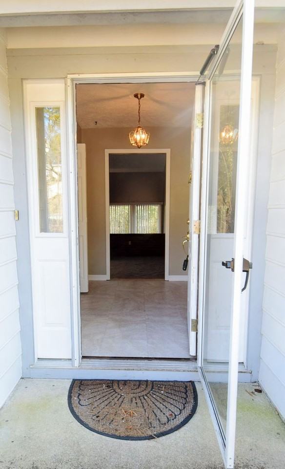 2347 Rolling Hill Rd - Photo 2 of 25
