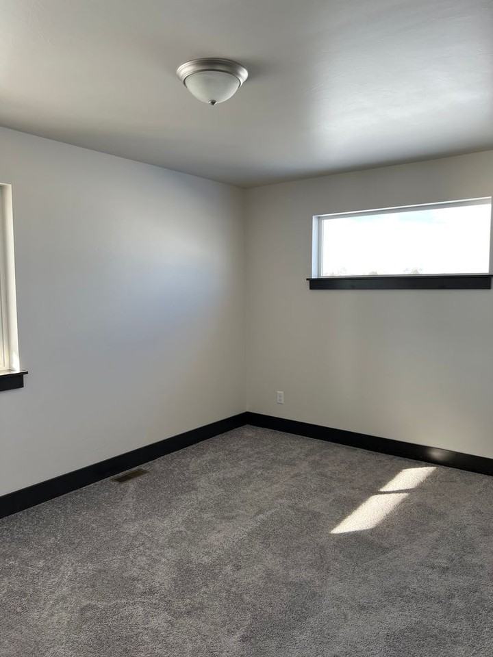 2004 Windjammer Way - Photo 3 of 17