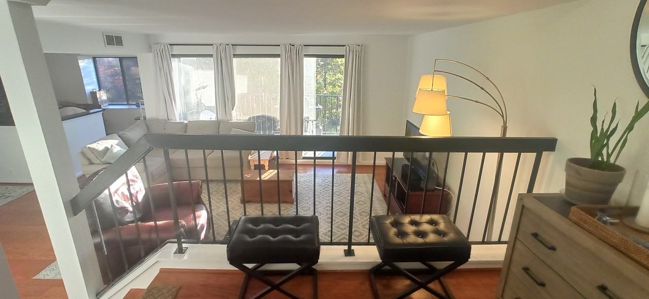 100 Roberts Lane #200 - Photo 4 of 32